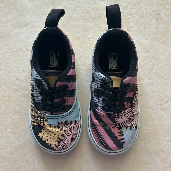 Nightmare before Christmas Vans - Picture 1 of 4